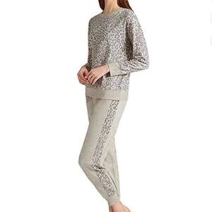 NEW Splendid Women's 2 Piece Cheetah Pajama Set M